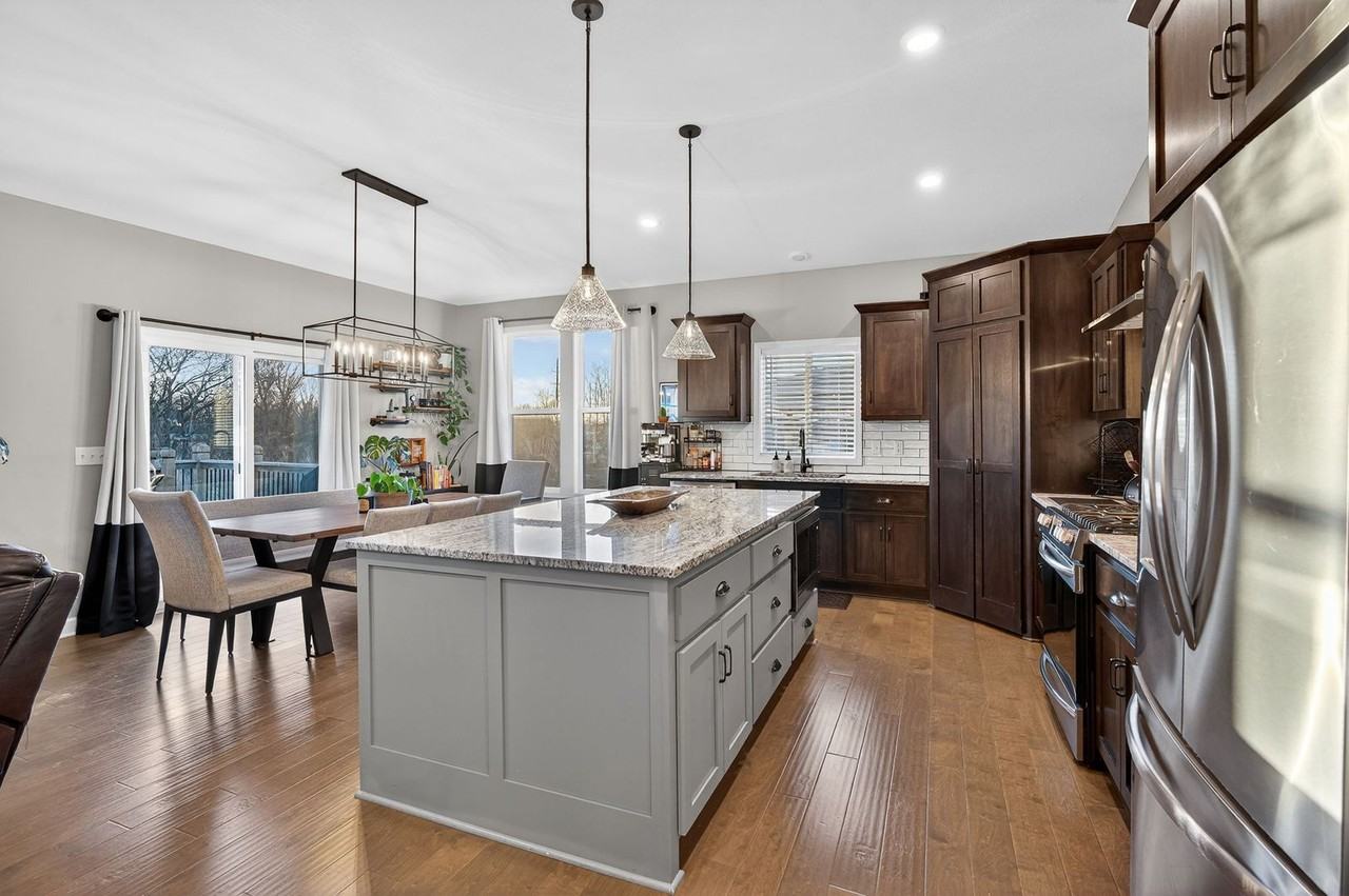 3213 Se Mill Creek Ln - Photo 7 of 29