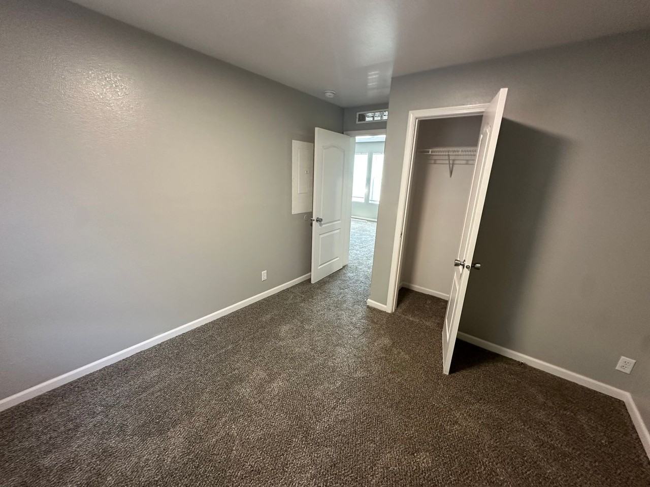 822 Sw Jennings Ave - Photo 2 of 15