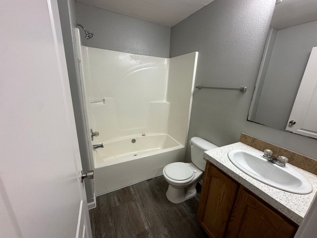 822 Sw Jennings Ave - Photo 3 of 15