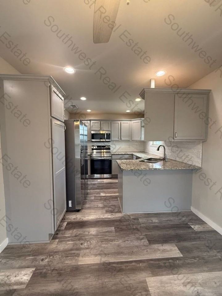 105 Sombrero - Photo 2 of 15