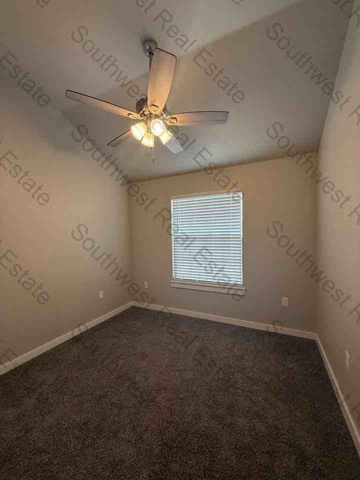 105 Sombrero - Photo 5 of 15