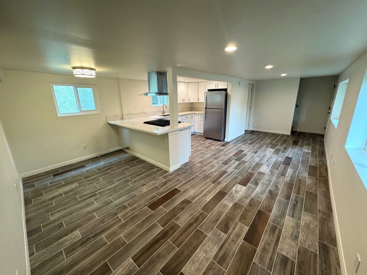 217 E Santa Paula St #B - Photo 2 of 29