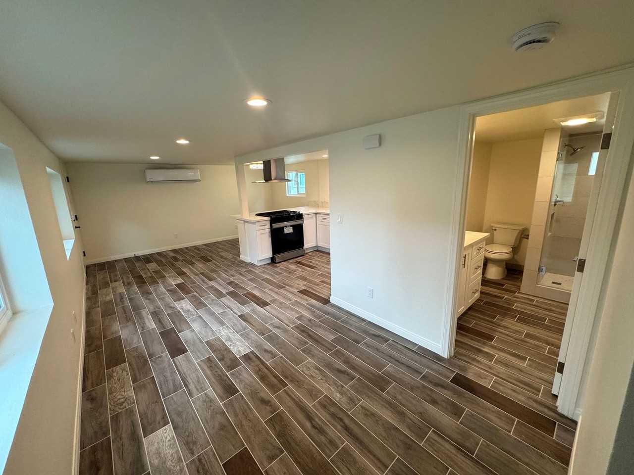 217 E Santa Paula St #B - Photo 4 of 29