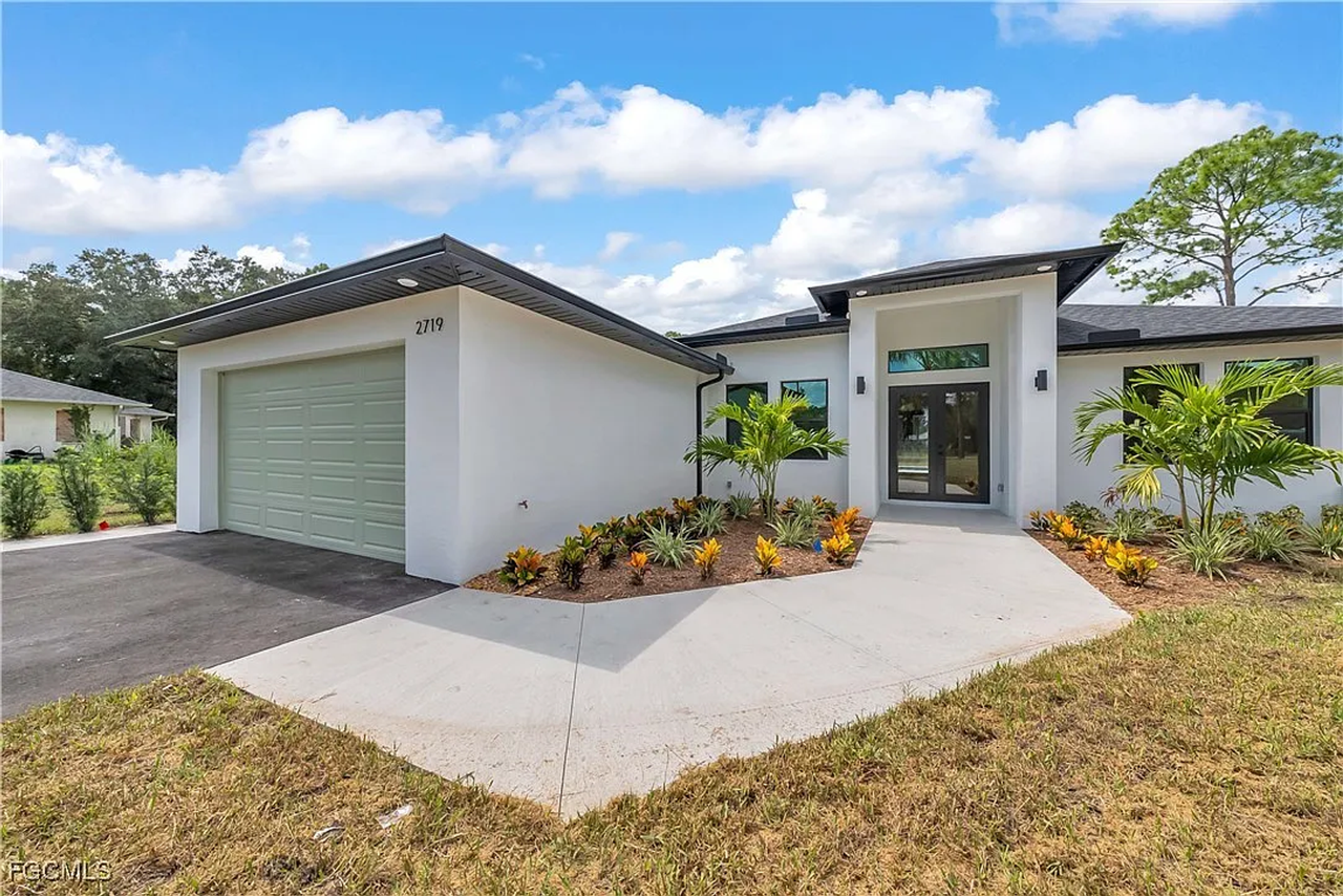 2719 2nd St Nw - Photo 3 of 38