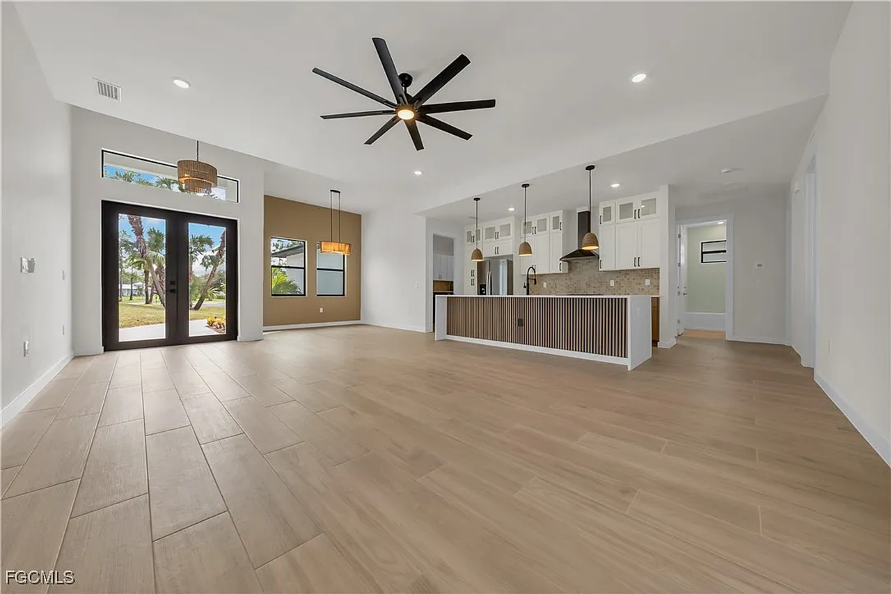 2719 2nd St Nw - Photo 7 of 38