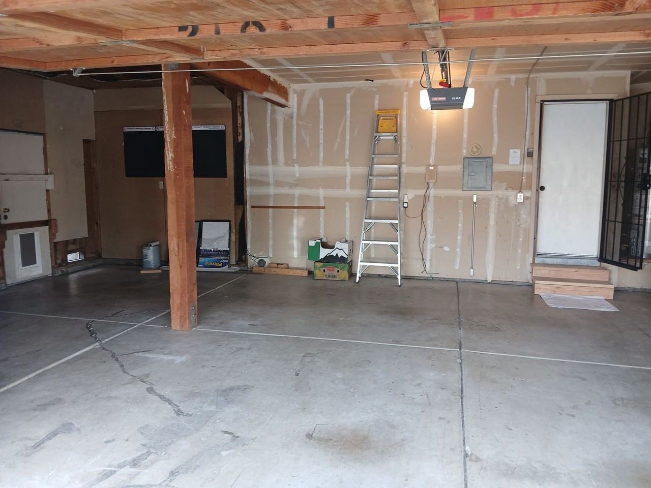 3087 Pecan Cir - Photo 7 of 32