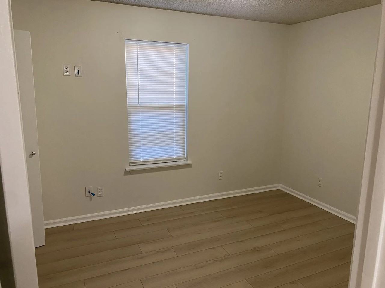 549 California Ave #1 - Photo 5 of 7