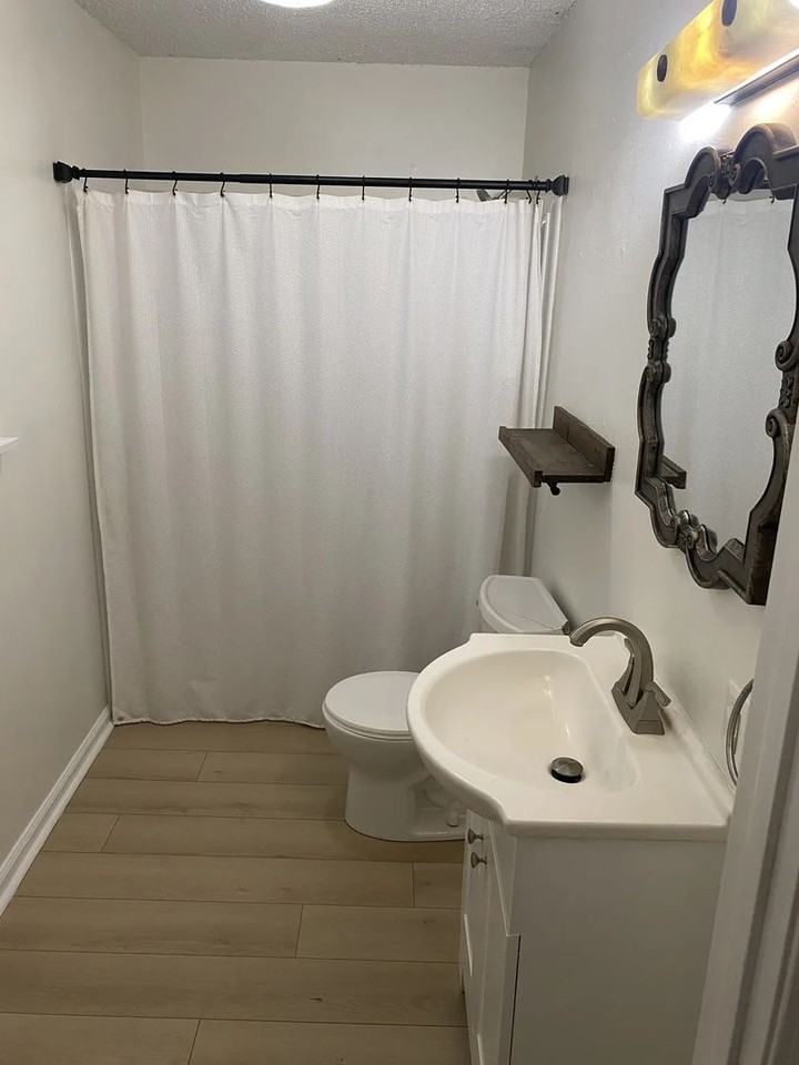 549 California Ave #1 - Photo 6 of 7