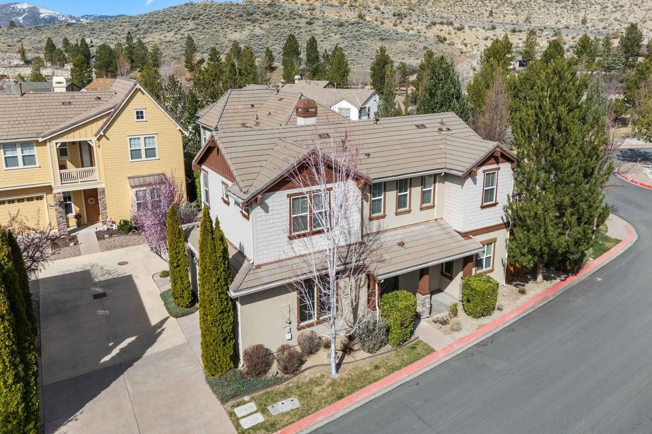 2245 Heavenly View Trl - Photo 2 of 37