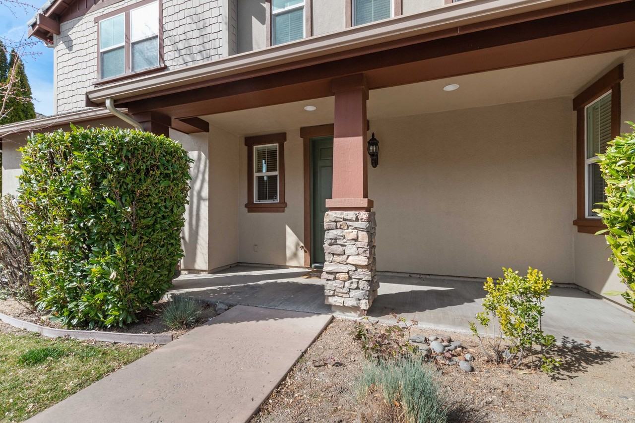 2245 Heavenly View Trl - Photo 5 of 37