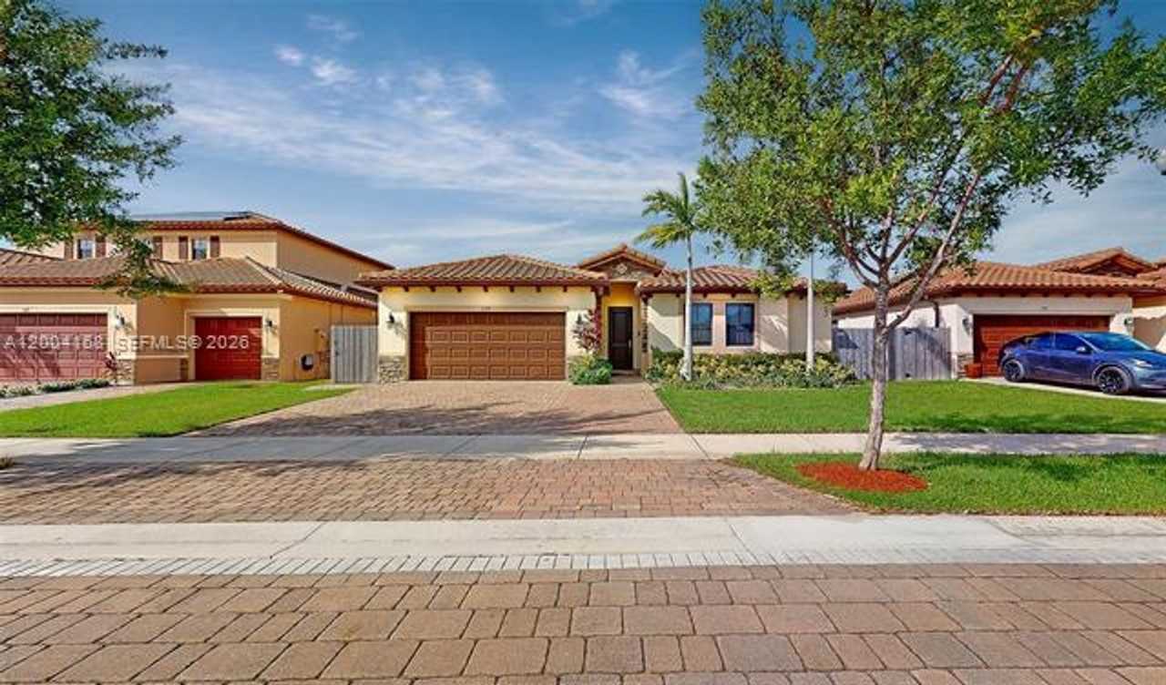 154 Se 23rd Ter - Photo 2 of 39