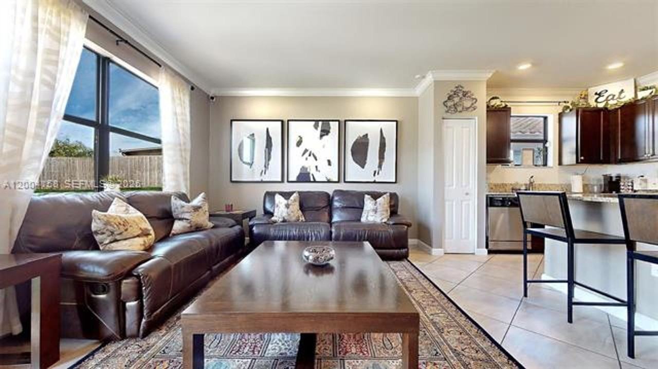 154 Se 23rd Ter - Photo 6 of 39