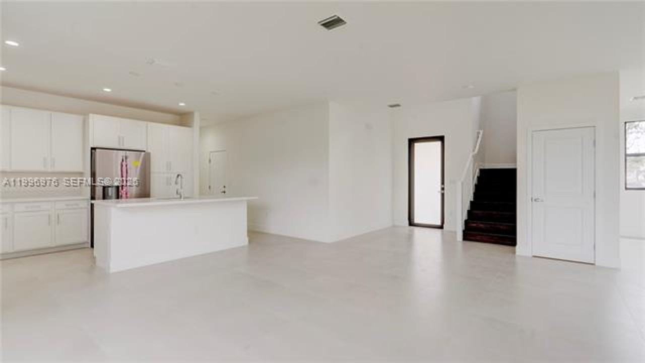 20930 Sw 96th Ct - Photo 2 of 45