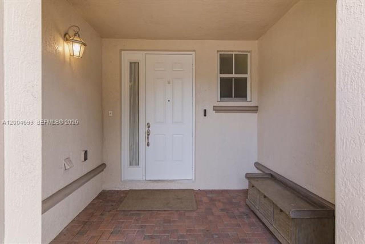 15282 Sw 89th Ter #15282 - Photo 3 of 32