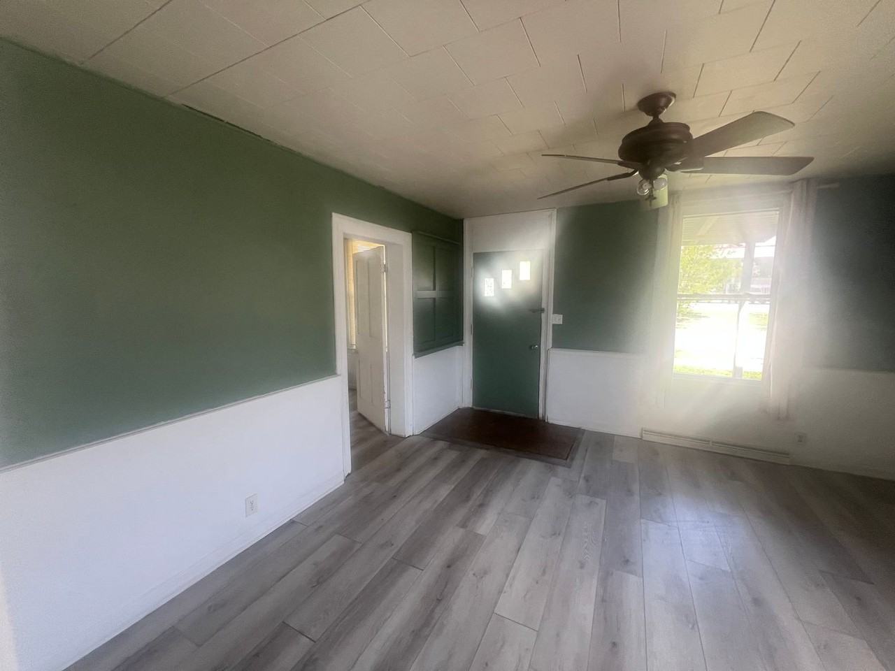 23 Pine St - Photo 7 of 9