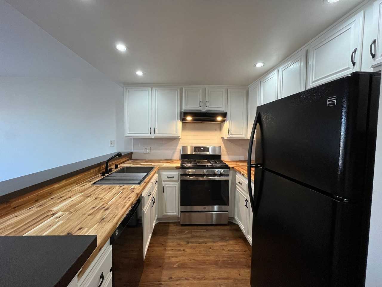 6825 Alabama Ave #310 - Photo 3 of 12