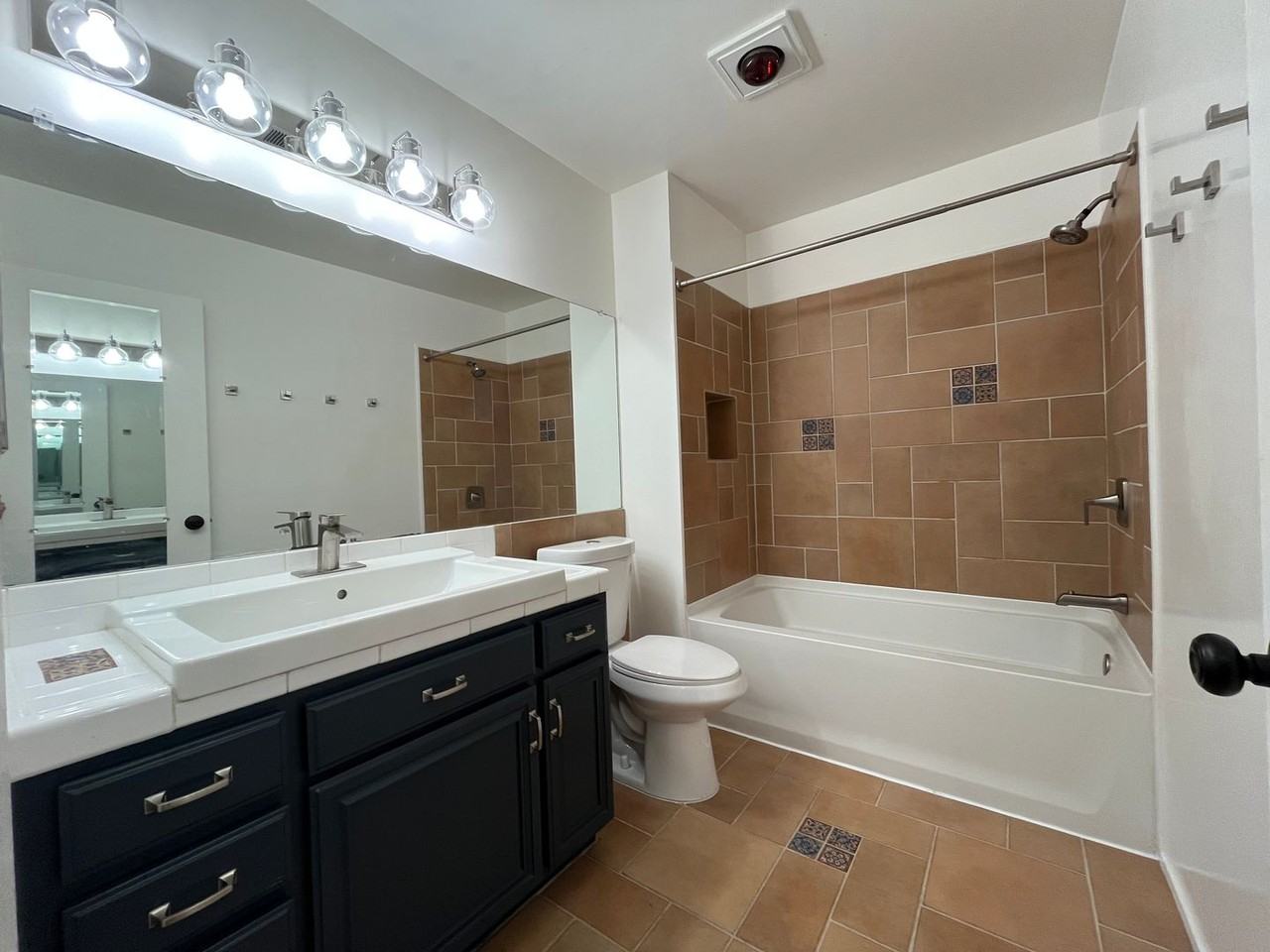 6825 Alabama Ave #310 - Photo 7 of 12