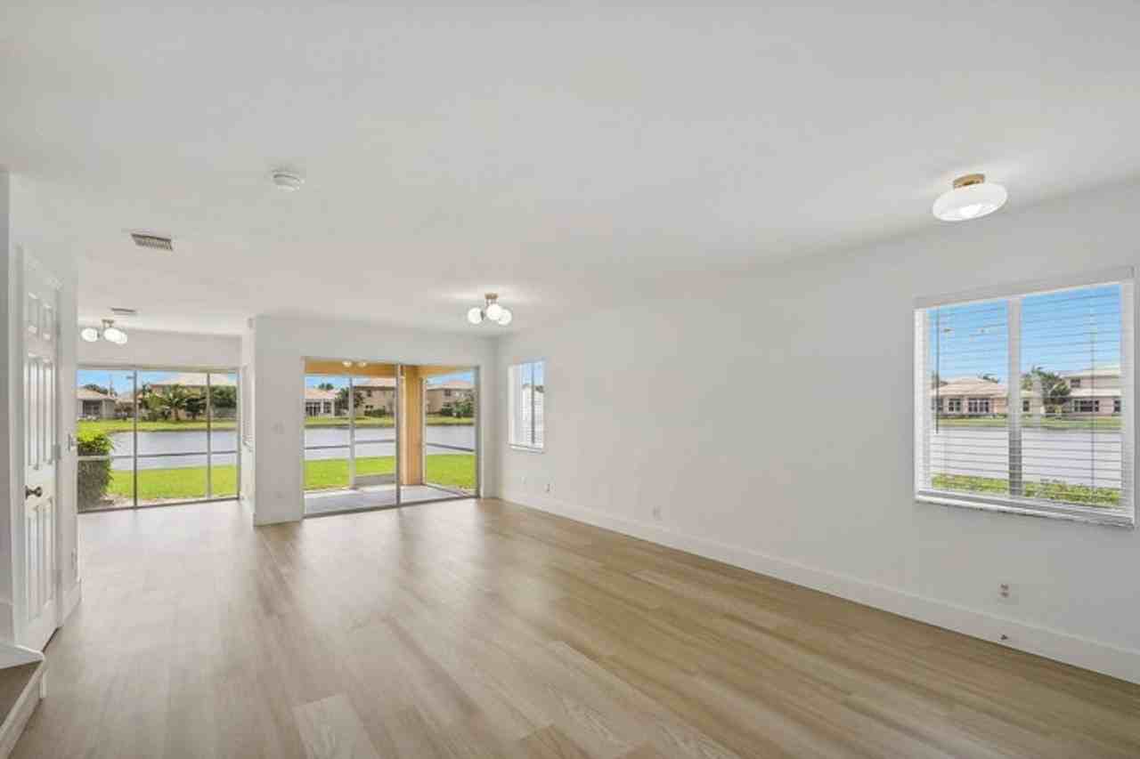 6224 Reynolds St - Photo 4 of 18