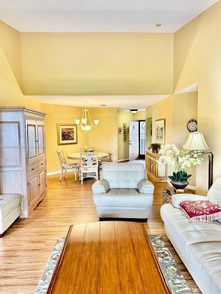 5155 Europa Dr - Photo 2 of 10