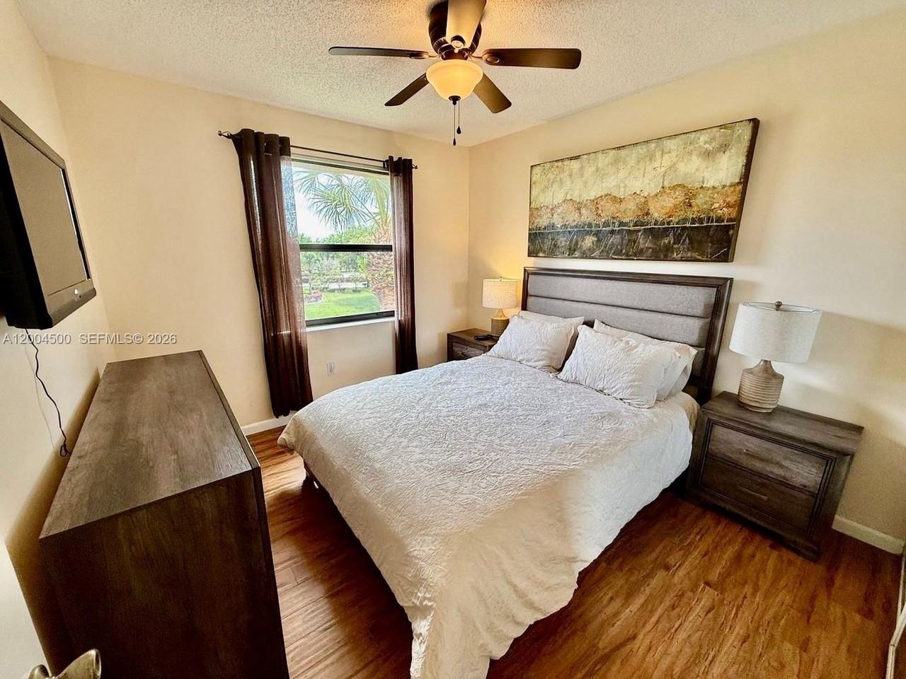 5155 Europa Dr - Photo 5 of 10