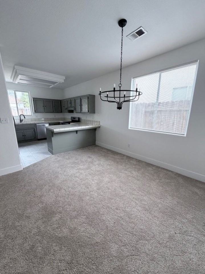 10616 Petalo Dr - Photo 3 of 13