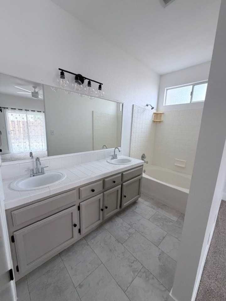 10616 Petalo Dr - Photo 6 of 13