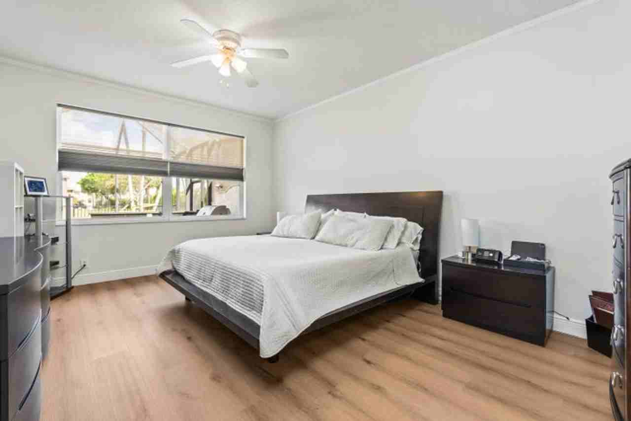 11065 Stone Creek St - Photo 7 of 12