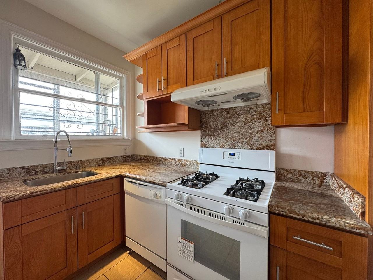 2507 San Bruno Ave #2 - Photo 2 of 9