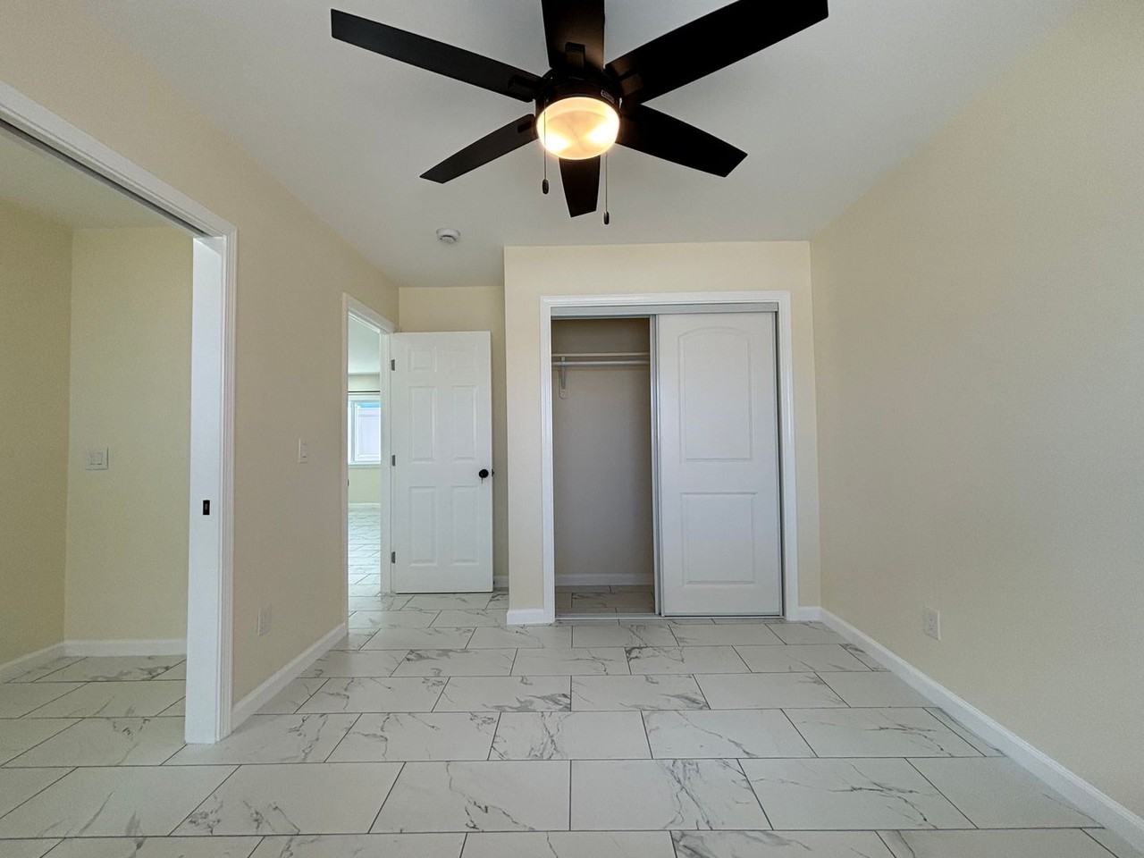 1674 Kino St - Photo 5 of 22