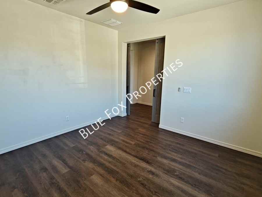 8454 N Lone Ranger Rd - Photo 4 of 35