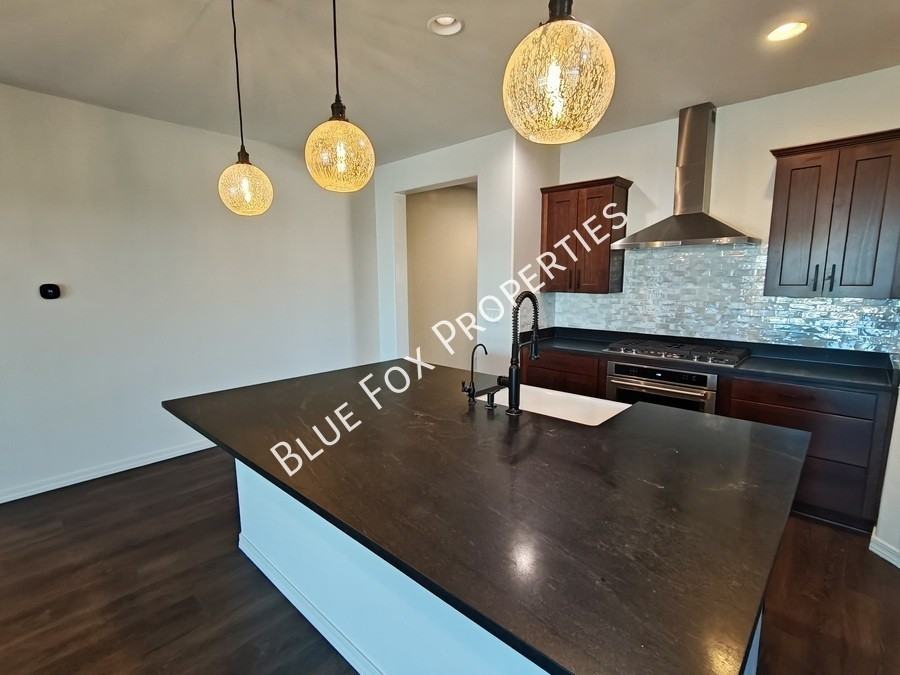8454 N Lone Ranger Rd - Photo 7 of 35