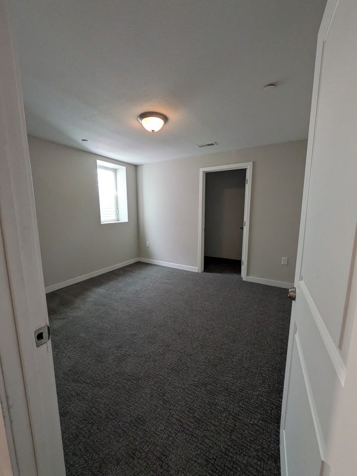 65 South 18th Avenue-A - Photo 6 of 8