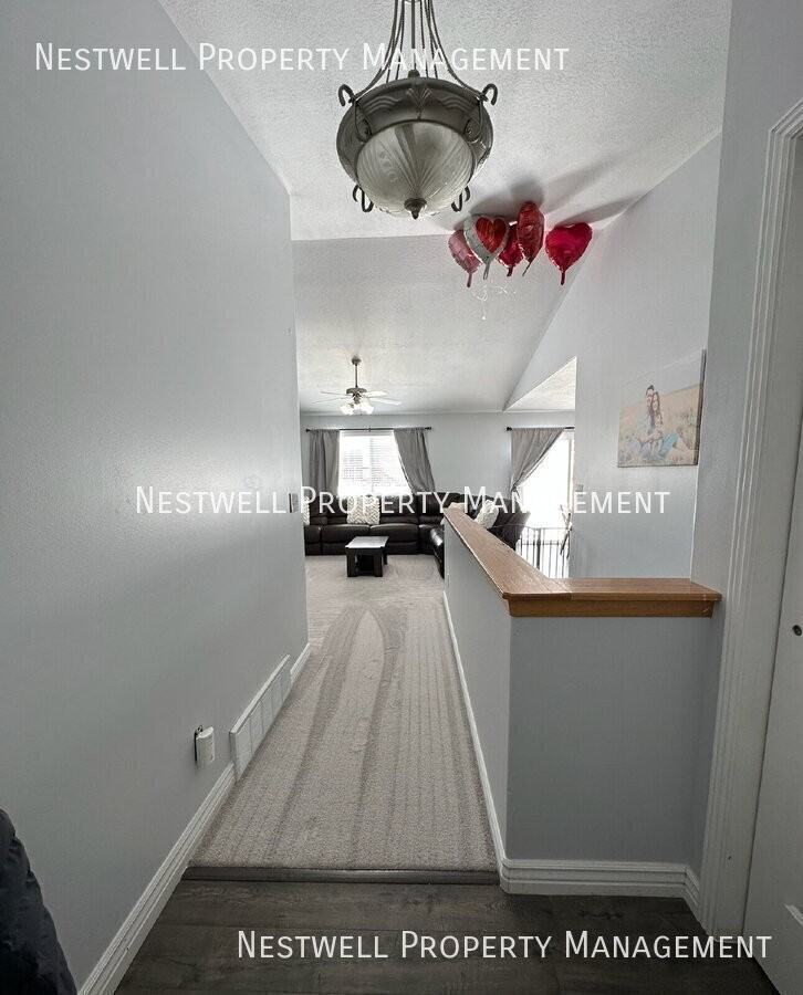 837 S 1020 W - Photo 7 of 22