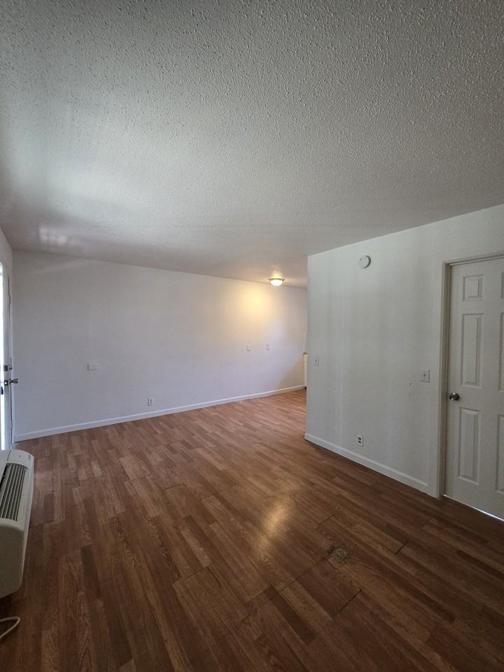 1916-1924 S Broadway - Photo 4 of 32