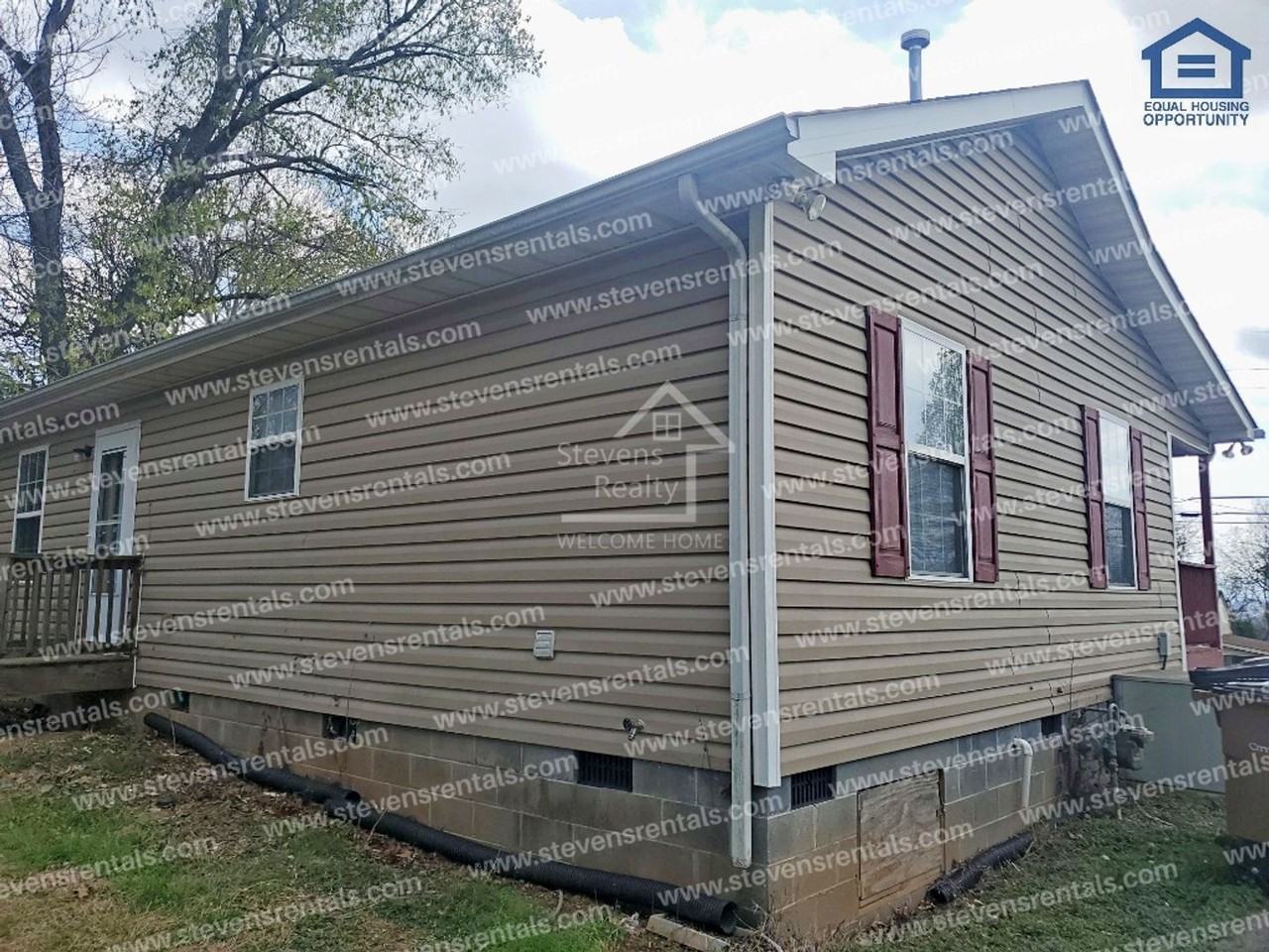 3715 Skyline Dr - Photo 6 of 18