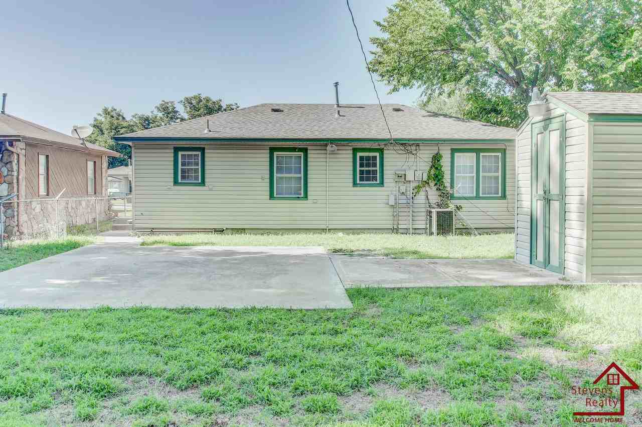 1806 Nw Lincoln Ave - Photo 4 of 26