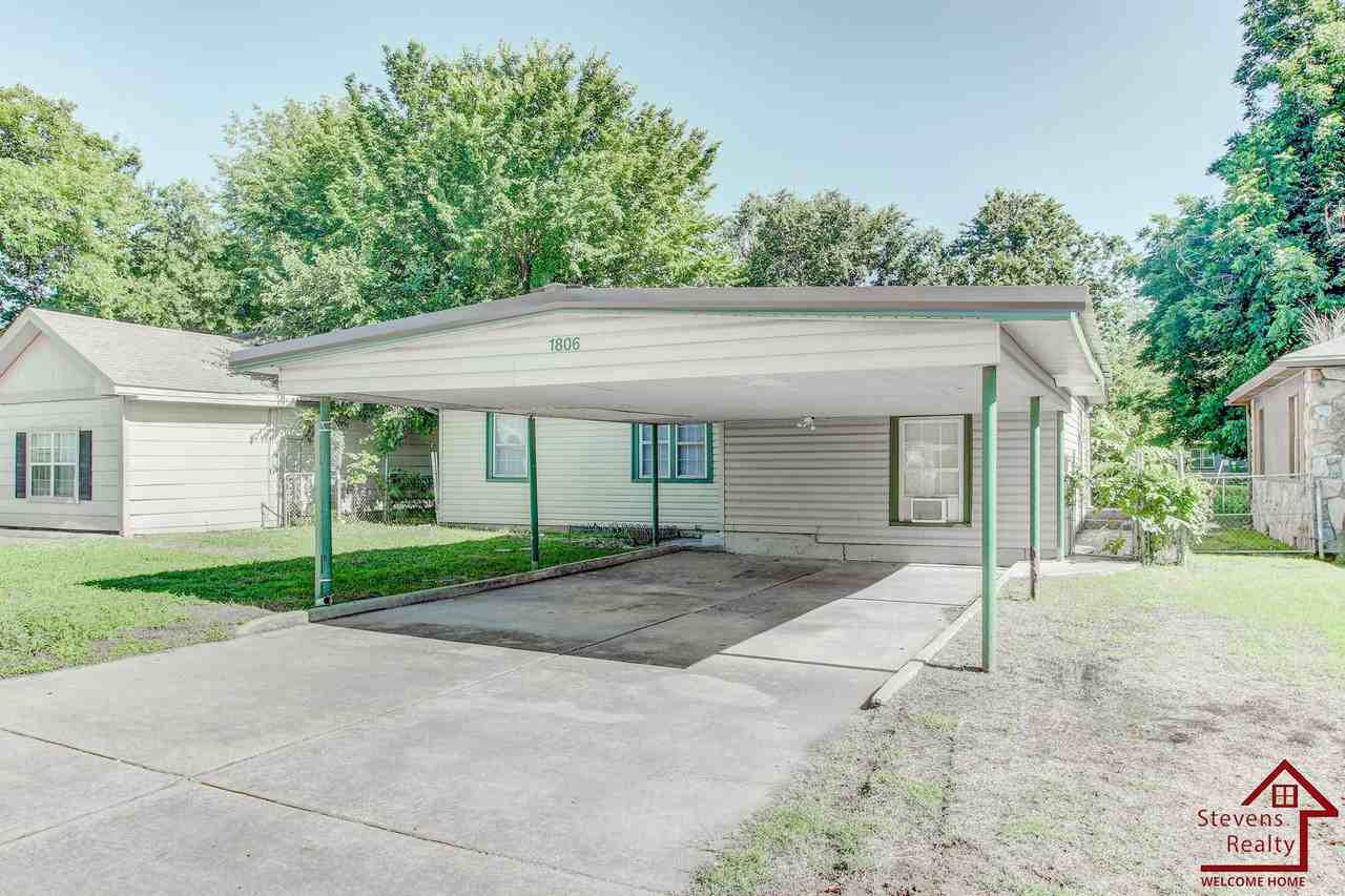 1806 Nw Lincoln Ave - Photo 2 of 26