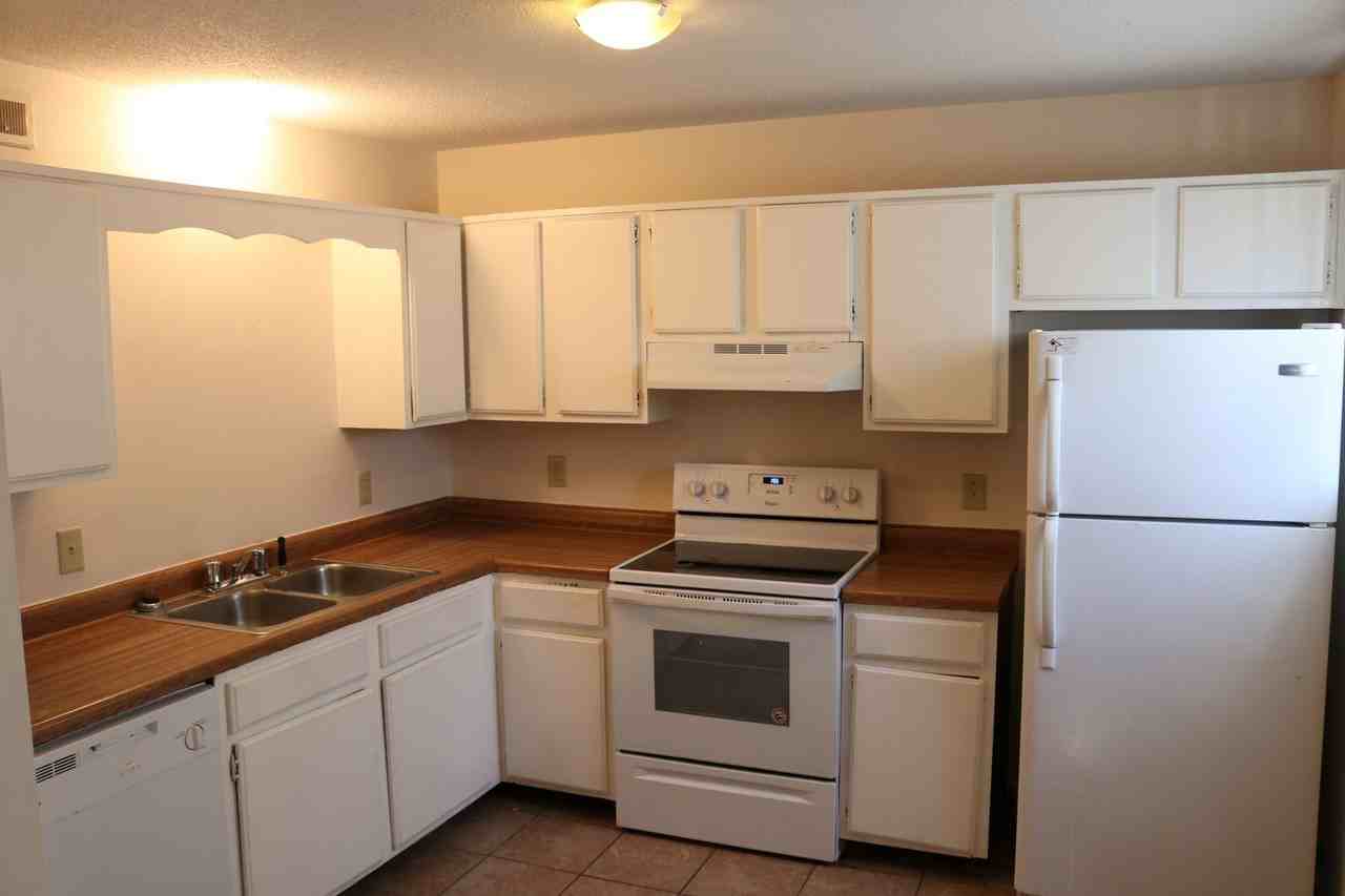 3727 Willow Creek Rd - Photo 5 of 15