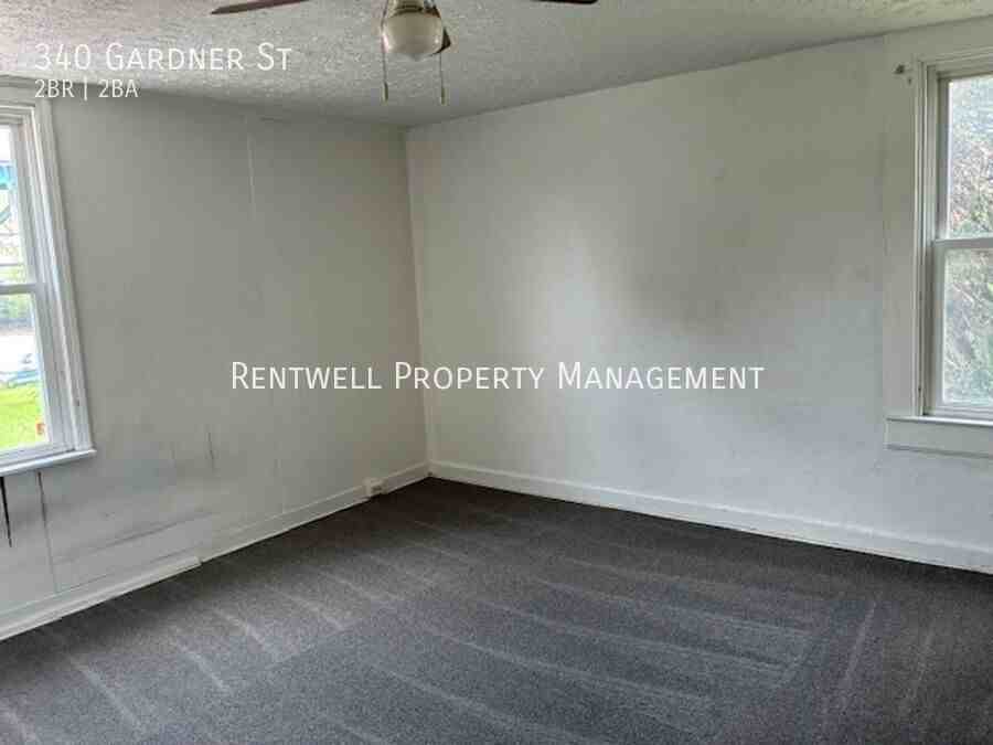 340 Gardner St - Photo 4 of 9