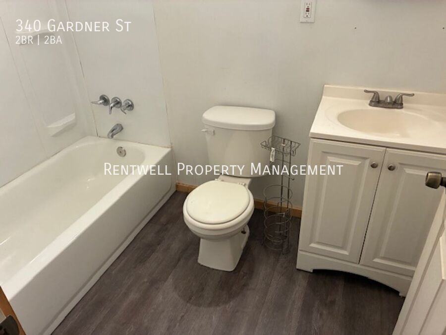 340 Gardner St - Photo 6 of 9