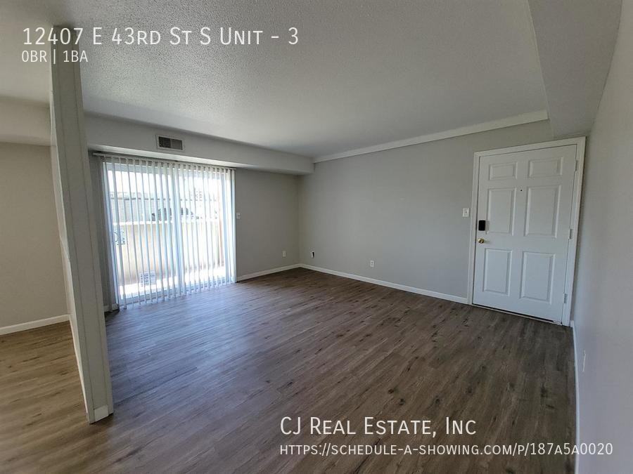 12407 E 43rd St S #3 - Photo 5 of 10