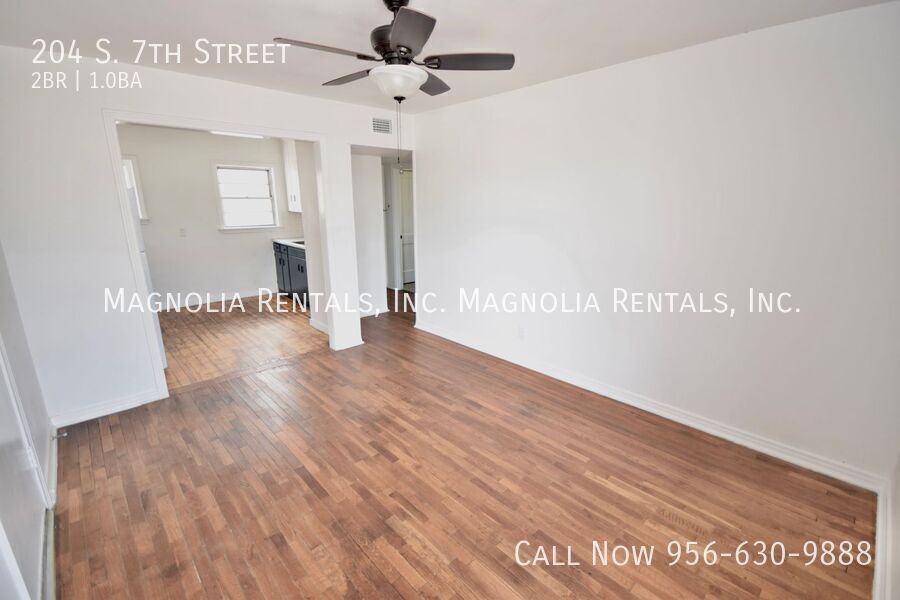 204 S 7th St - Photo 5 of 12