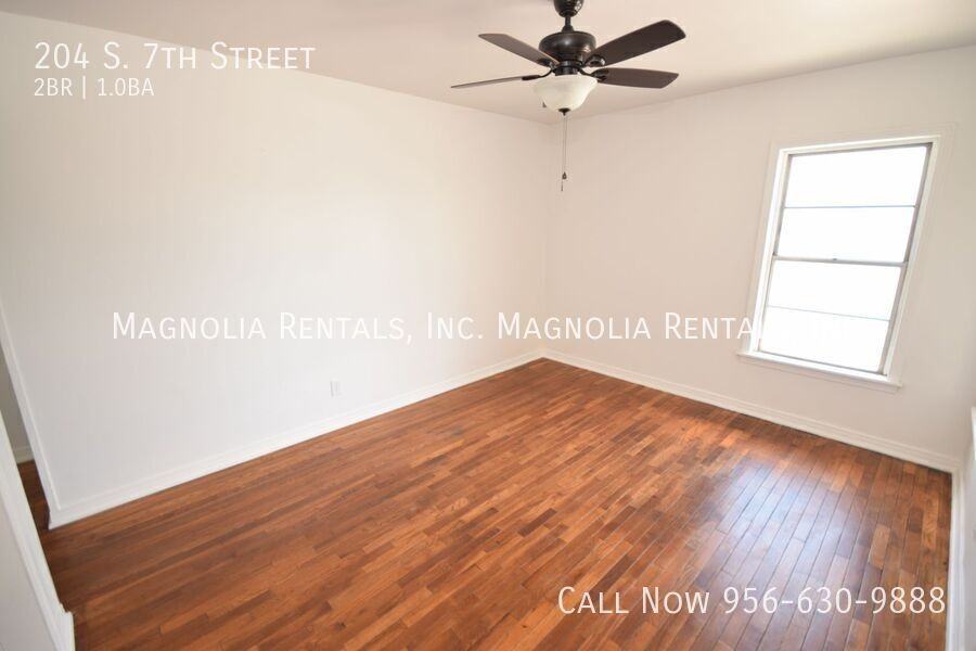 204 S 7th St - Photo 7 of 12