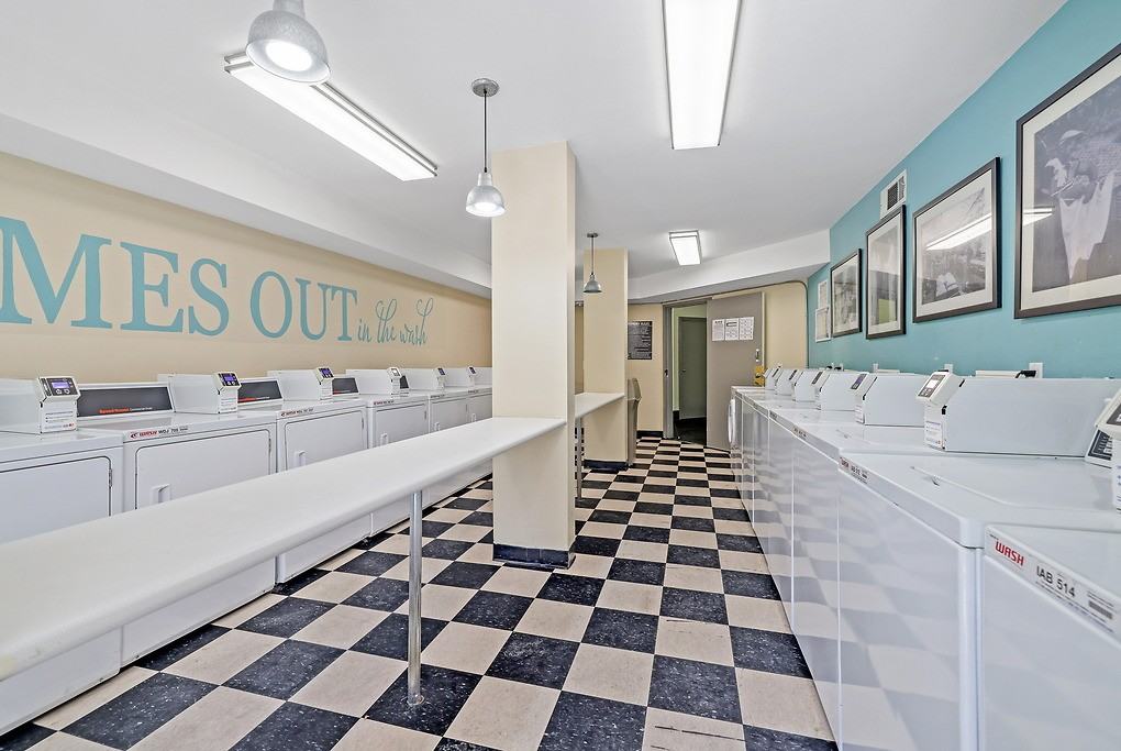 Tiffany Court - Photo 4 of 37