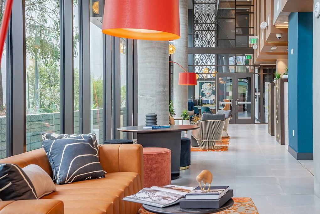 Wallace on Sunset - Photo 6 of 50