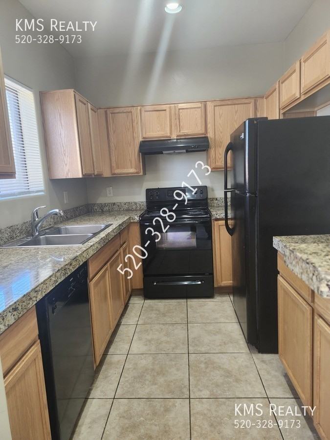 8671 E Placita De Las Tarascas #2 - Photo 5 of 33