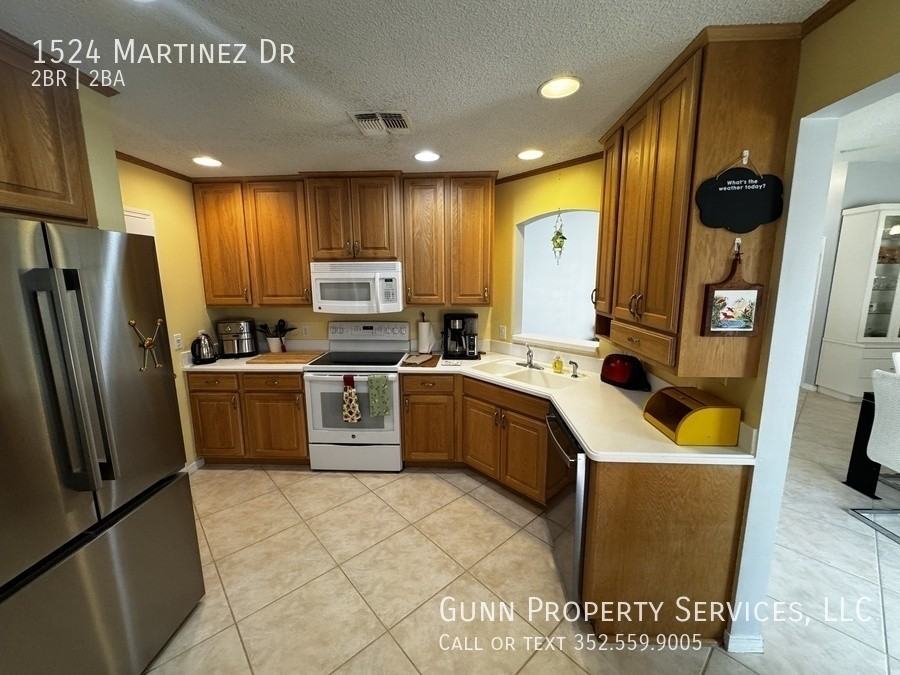 1524 Martinez Dr - Photo 5 of 20