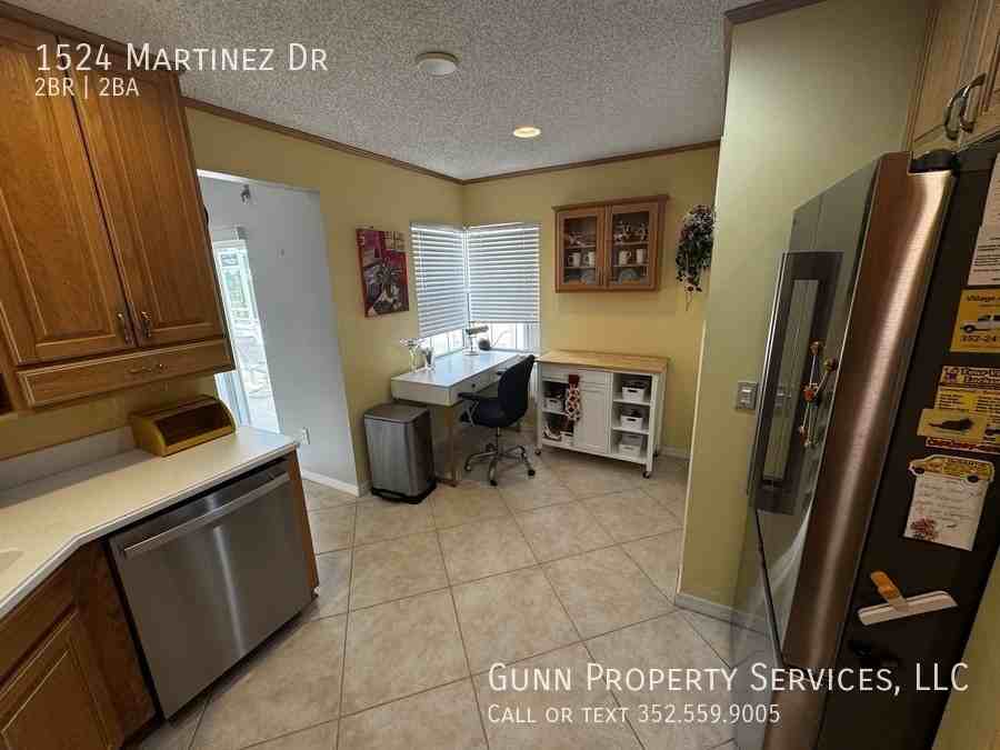 1524 Martinez Dr - Photo 6 of 20