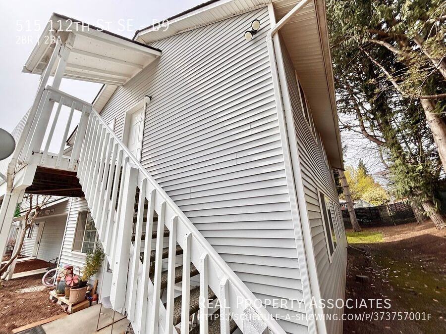 515 112th St Se #D9 - Photo 3 of 24