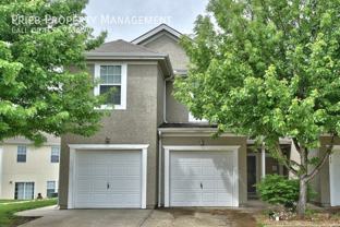 824 S Woodson Ct - Photo 1 of 1